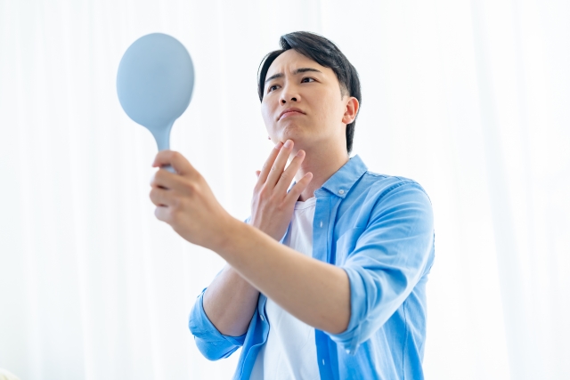 男の肌荒れの原因は?