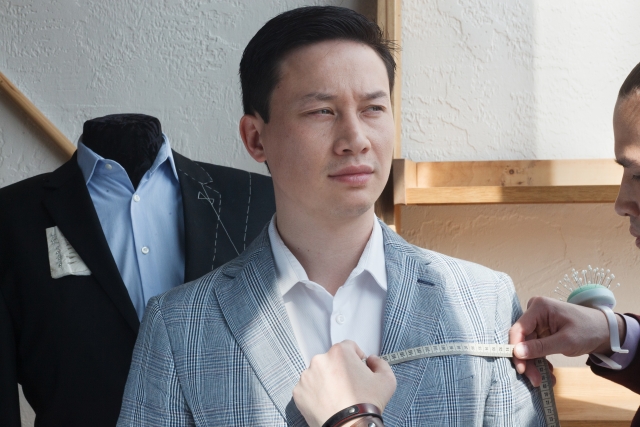 ファッションとメガネの相性で魅力を最大化