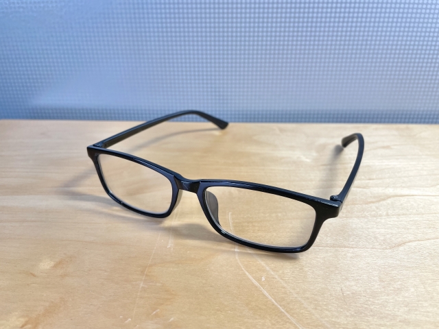 メガネをやめる